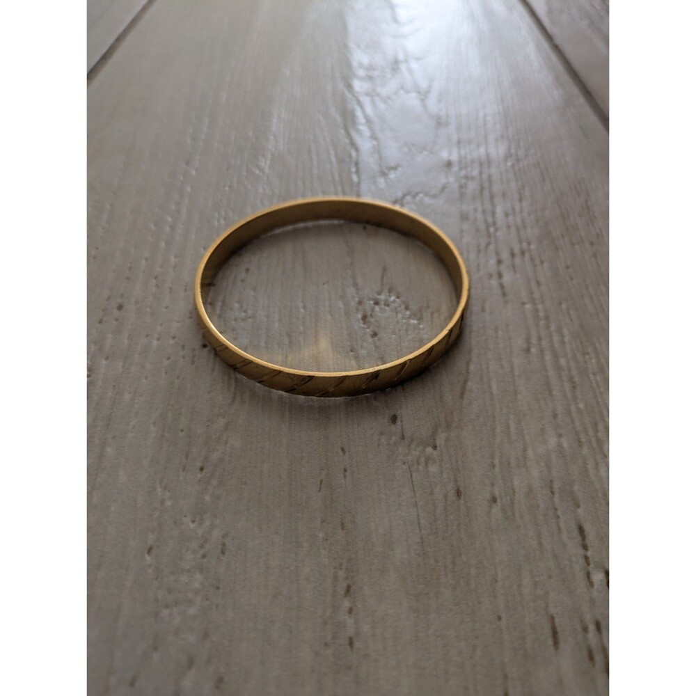 Vintage Monet Gold Tone Striped Bangle Bracelet, Stacking Signed Estate - Picture 7 of 8